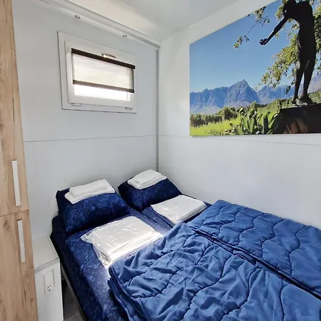 Water In With Marina Views Botel Naarden