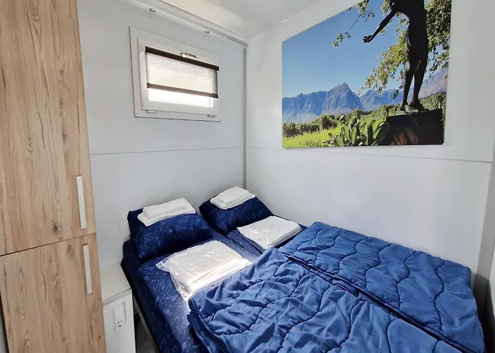 Water View In 보트호텔 3*